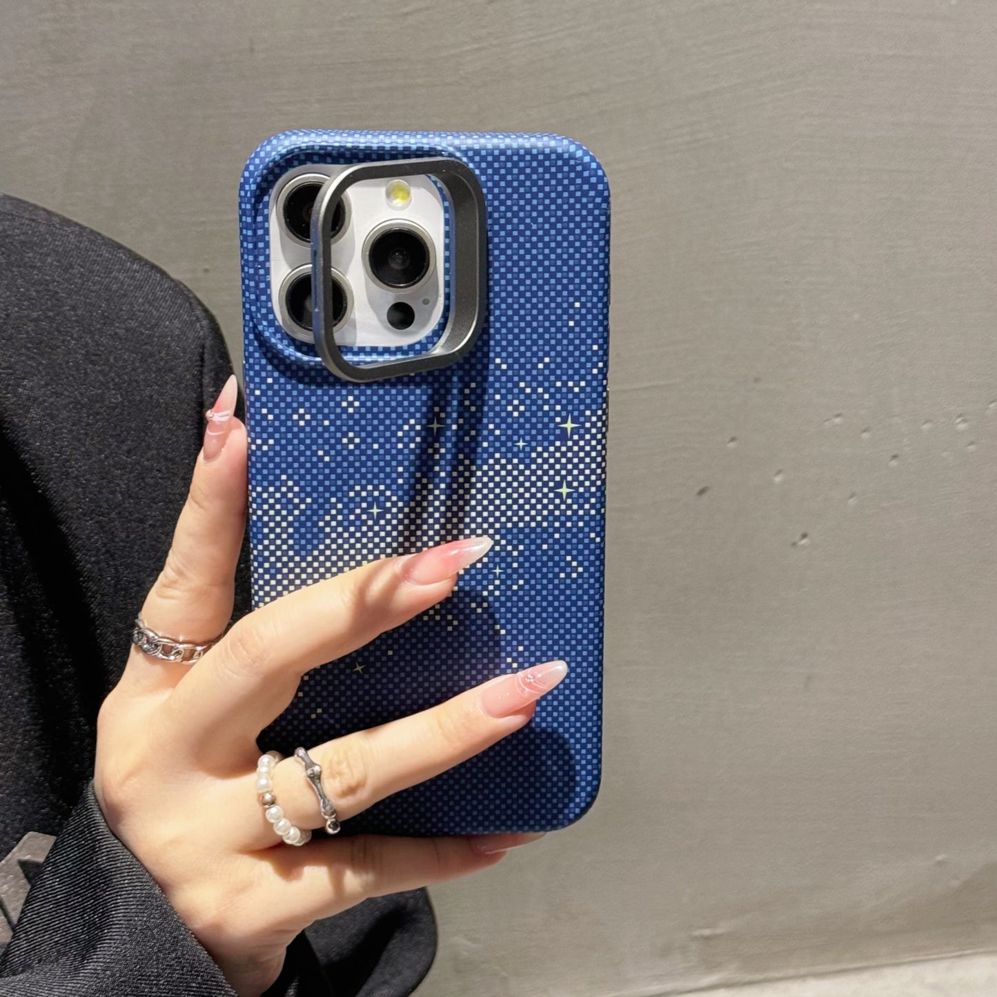 Star weaving phone case