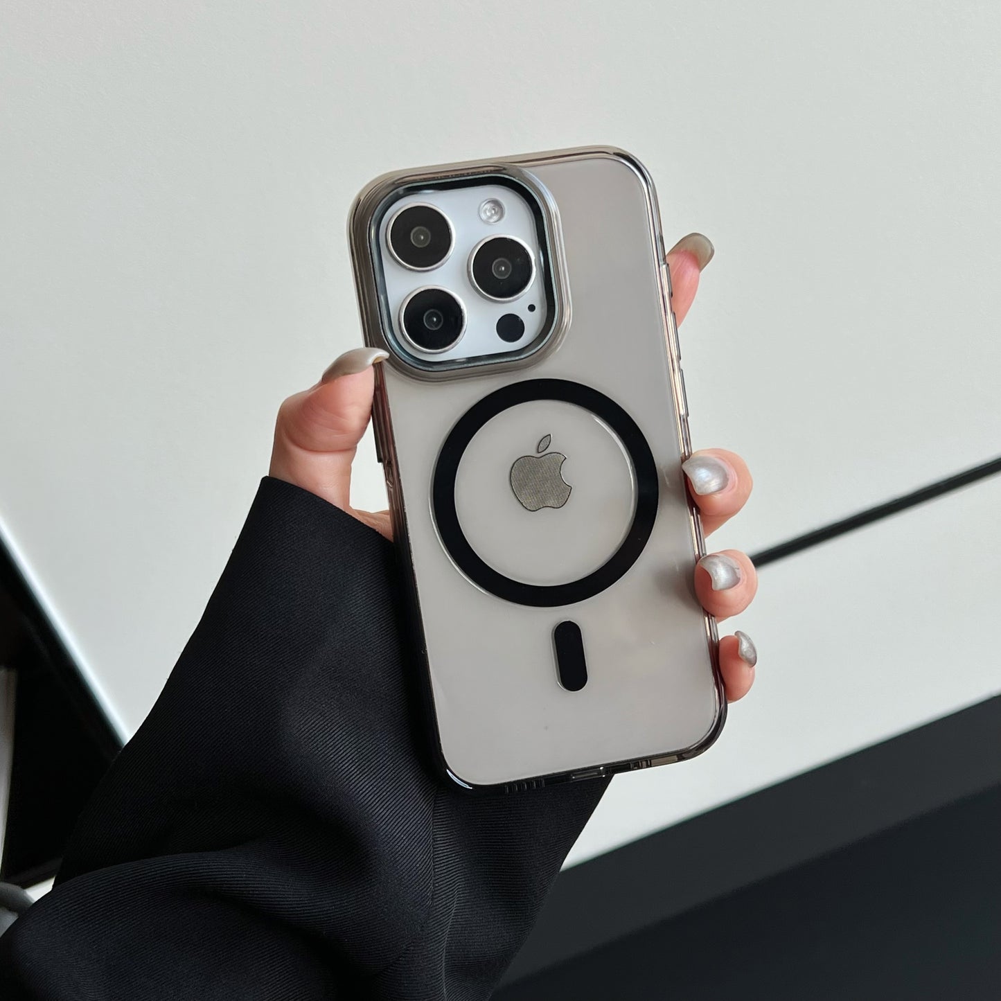 Never yellow magsafe clear phone cases