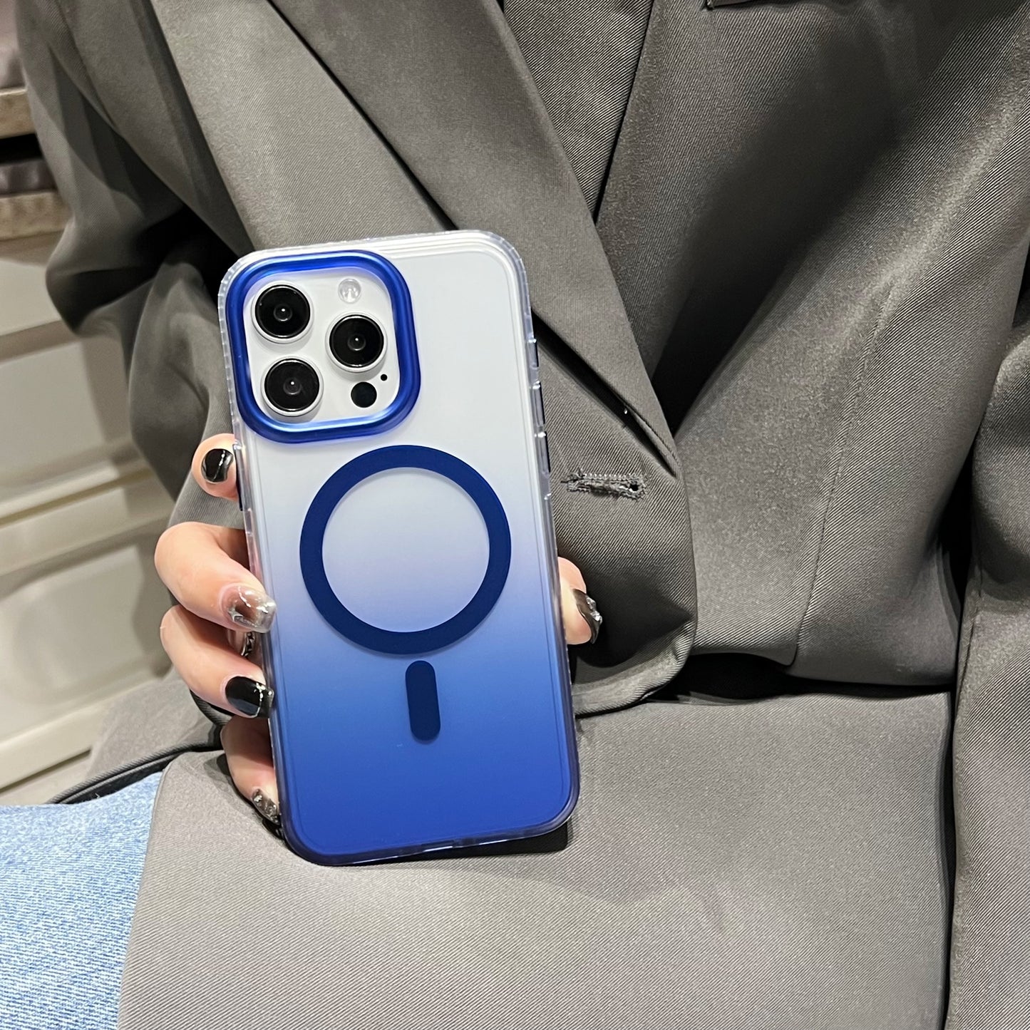 Gradient magsafe phone case for iphone 16
